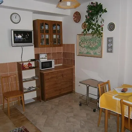 בית אירוח Apartman Betka *